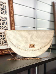 HANDBAGS -Woven Clutch