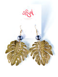 EARRINGS -Pasefika gold & pearl style